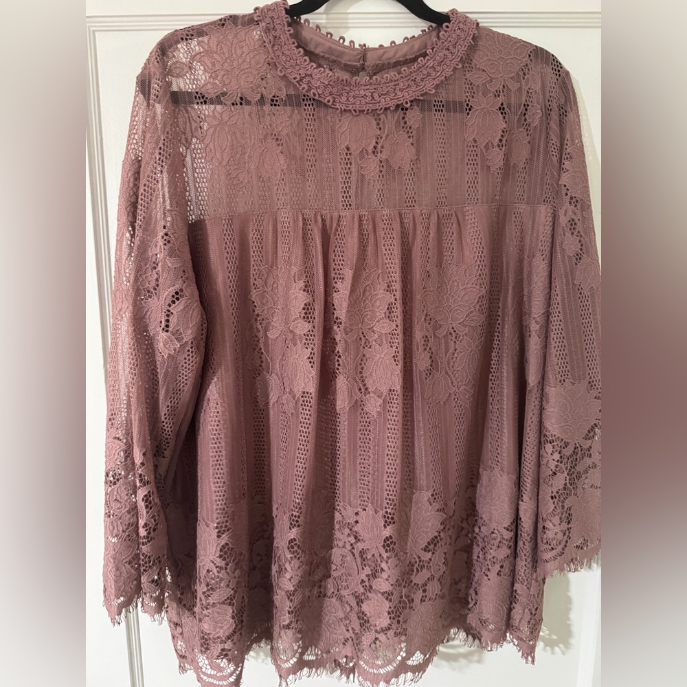 New York & Company Elegant Lace Women Top in Mauve
